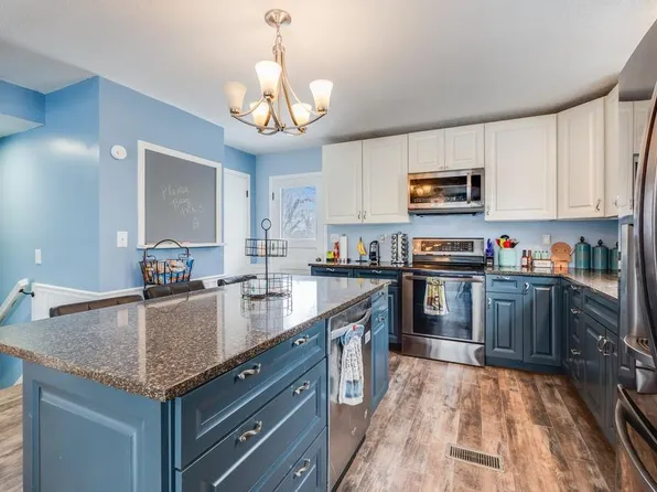 508 SW Mission Rd, Lees Summit, MO 64063