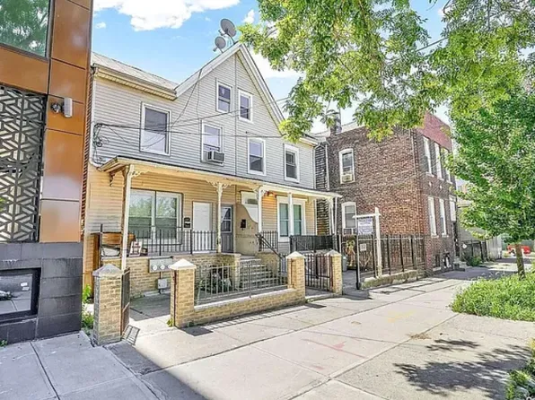 3-08 26th Ave #1, Astoria, NY 11102