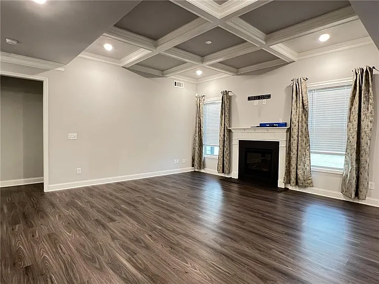 4675 Silver Oak Dr — Photo 14