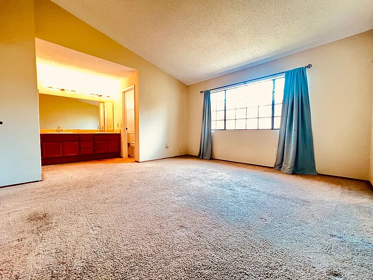2824 Winthrop Ave — Photo 10