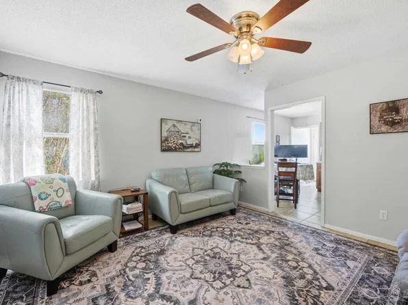 3563 Southwind Dr #A, Gulf Breeze, FL 32563