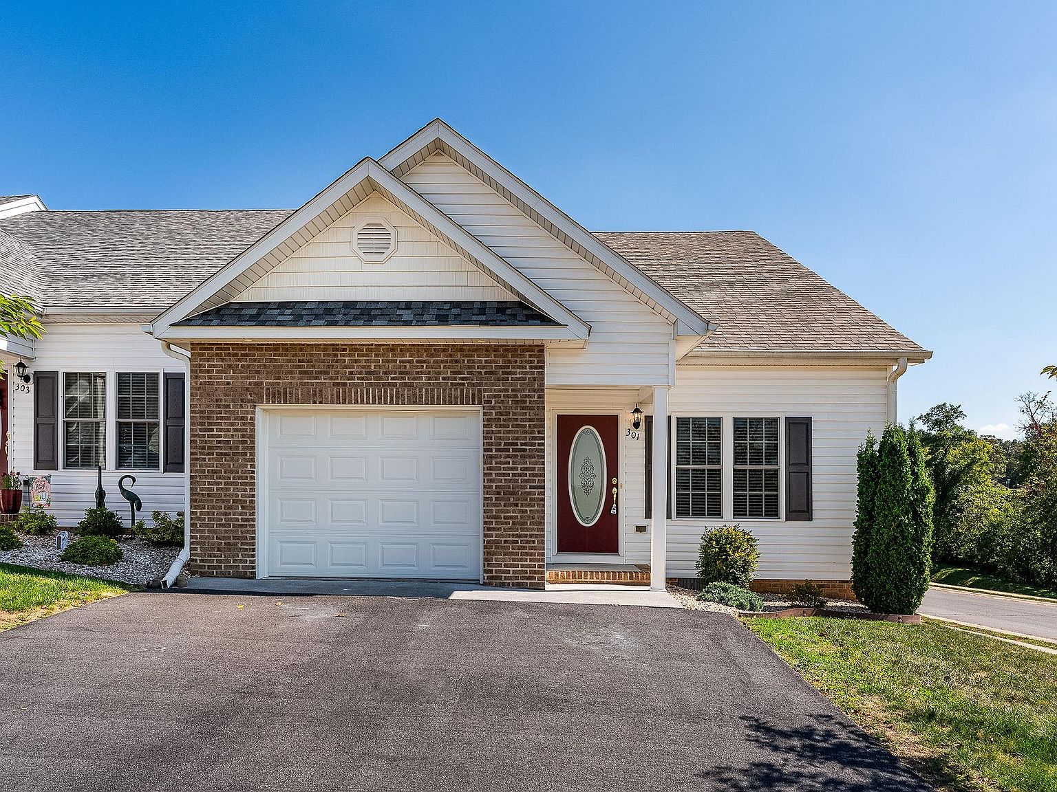 301 Collinswood Dr, Staunton, VA 24401 Zillow