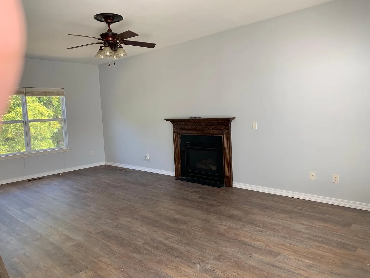 4 bed, 2456 sqft, $2,350 — Photo 2