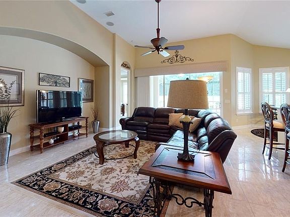 2nd image of 1485 W Laurel Glen Path