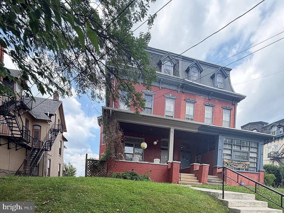1st image of 622 N 3rd St