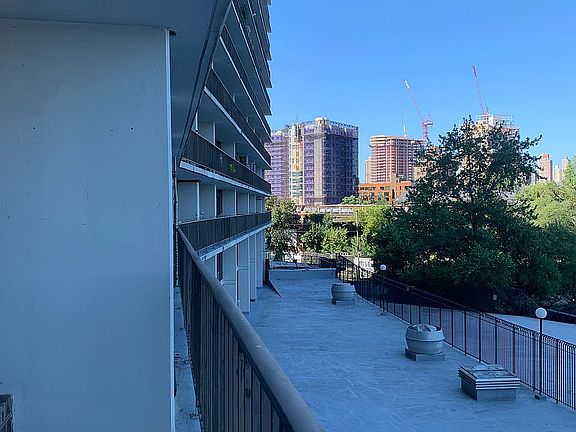 2nd image of 25-40 Shore Blvd #2Q