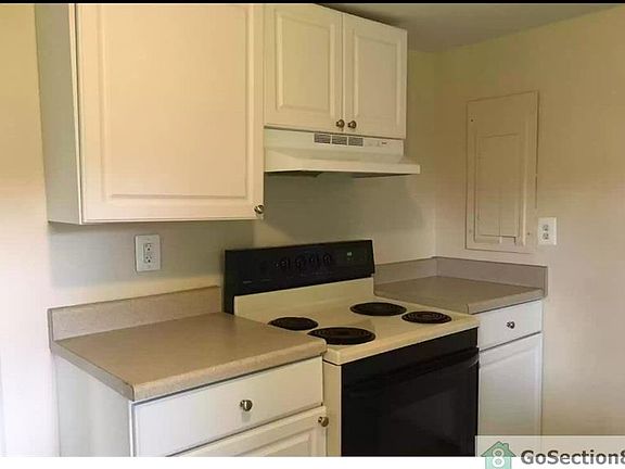 3rd image of 1000 Washington Ave #B