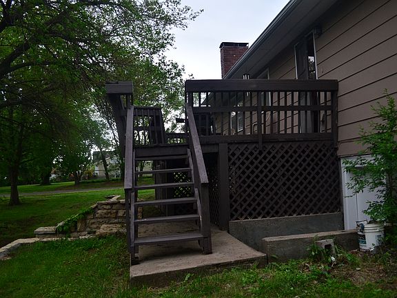 5th image of 402 N Rockhill St