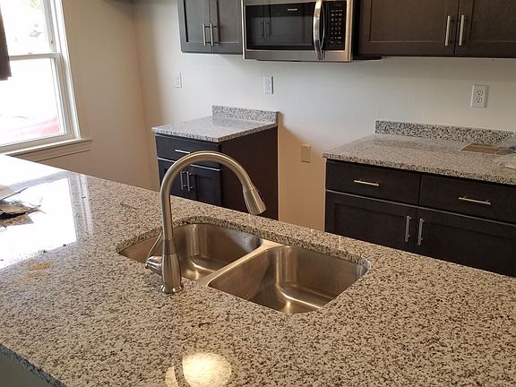 4th image of 1347 Millersport Hwy APT 4