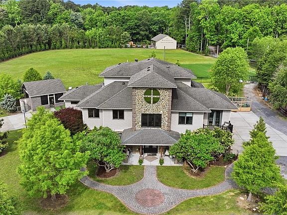 3rd image of 5409 Blackwater Rd