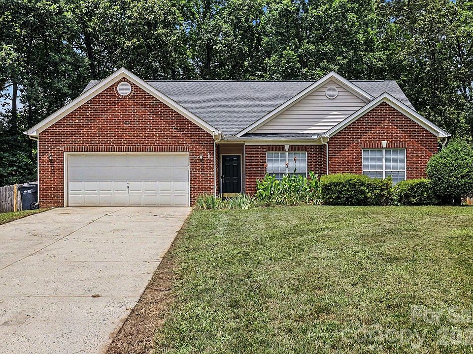 1st image of 2922 Tallard Ln