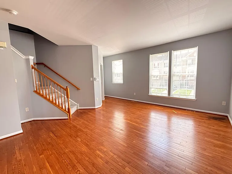 100 Colts Neck Dr — Photo 25