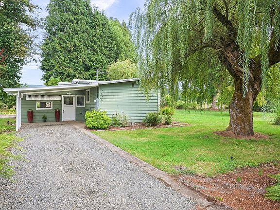 2nd image of 38761 Flowerdale Dr