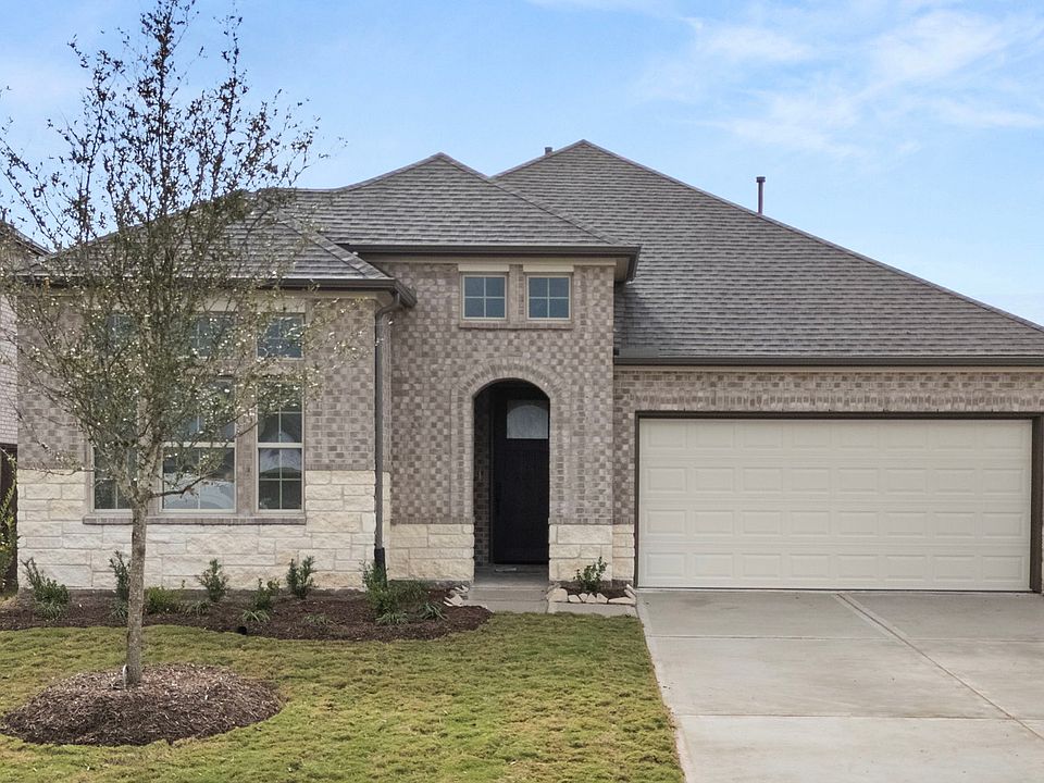 Welcome home to 322 Steam Bend Way located in the community of Brookewater and zoned to Lamar CISD.