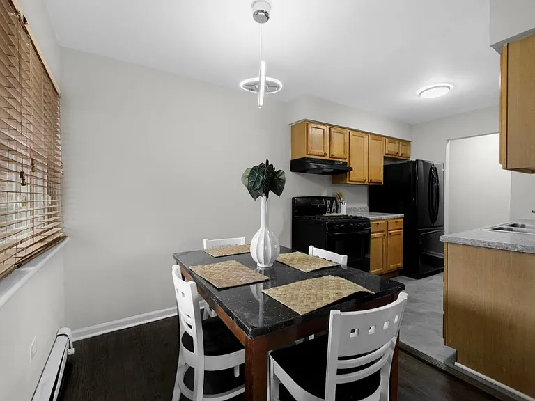 8641 W Foster Ave #1 — Photo 9