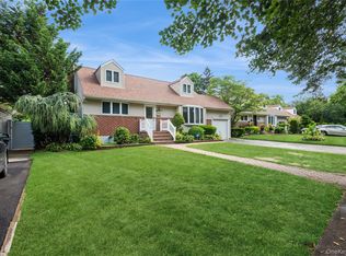 815 Sunshine Ave, West Hempstead, NY 11552