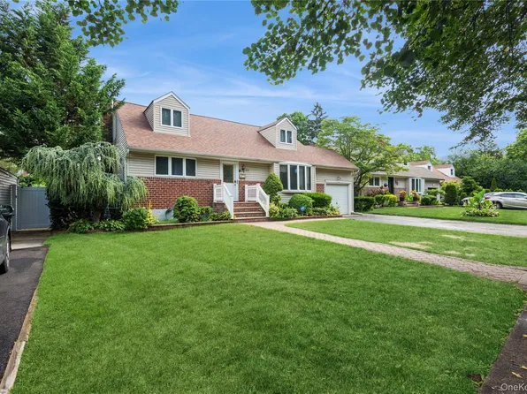 815 Sunshine Avenue, West Hempstead, NY 11552