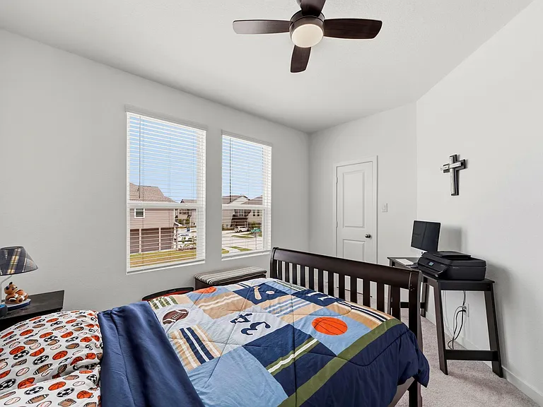 21235 Doubtful Canyon Dr — Photo 25