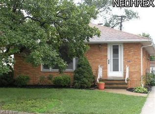 6430 Monmouth Rd, Cleveland, OH 44129