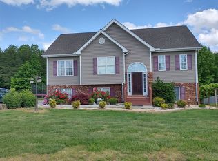 391 Russell Springs Dr, Lynchburg, VA 24501