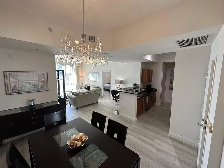 1551 N Flagler Drive Lph #17 — Photo 14