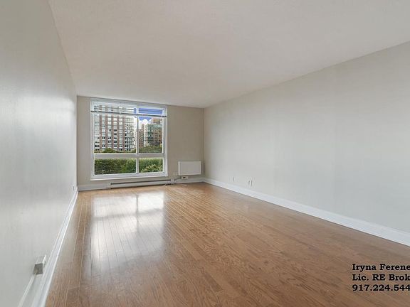 2nd image of 560 Main St APT 458
