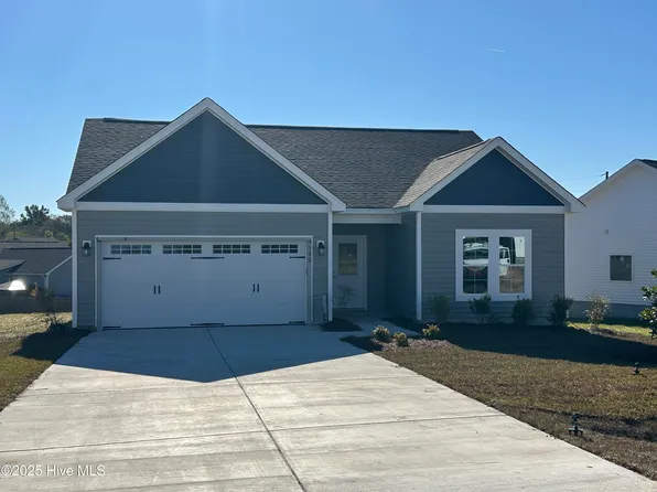 102 Dole Court, Richlands, NC 28574