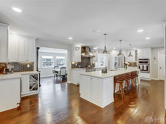 4th image of 420 Oakmead Pl