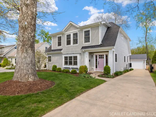 1107 N Main St, Wheaton, IL 60187