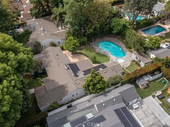 5857 Nagle Ave, Van Nuys, CA 91401