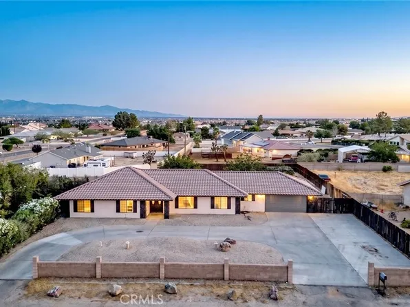13786 Crow Rd, Apple Valley, CA 92307
