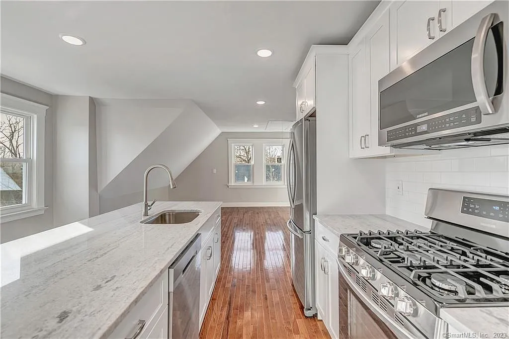 Building Photo - 22 Hubinger St #3
