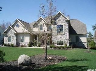 7300 Hillside Ln, Solon, OH 44139