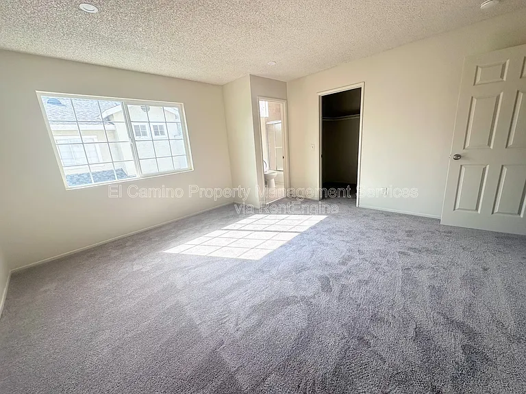 11140 Duncan Ave #A — Photo 17