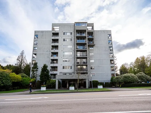 550 8th St #504, New Westminster, BC V3M 3R9