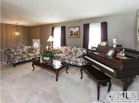 3rd image of 47 Hosford Ave