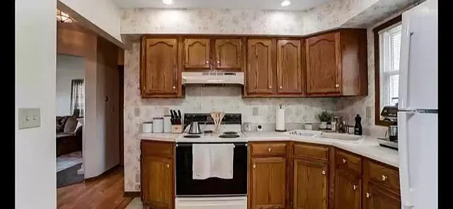 1135 S Wapak Rd — Photo 6