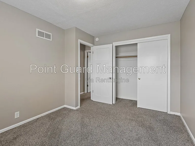 504-604 Cordes Dr — Photo 31
