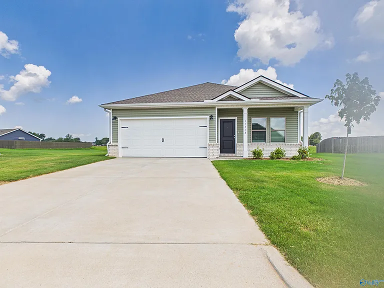 15378 Grayson Cir — Photo 1