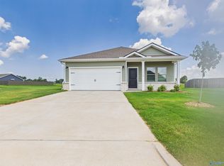 15378 Grayson Cir, Athens, AL 35611