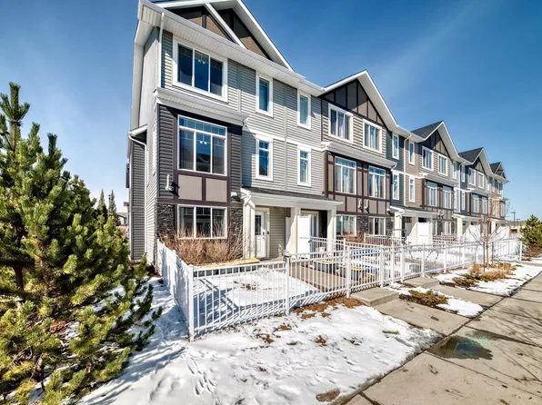 2215 24th St NW #55, Edmonton, AB T6T 1A6