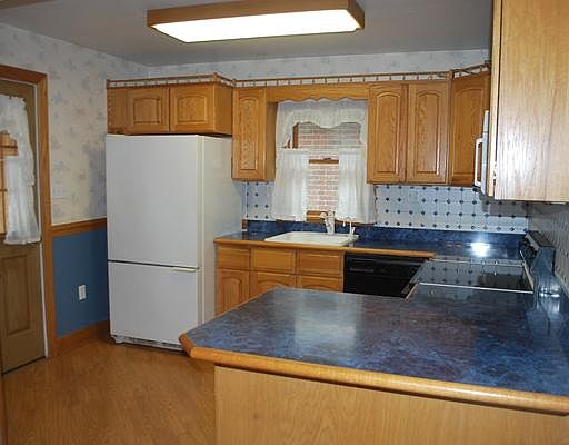 3rd image of 2724 Washington Ave