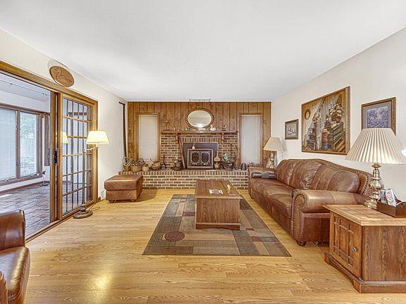 4th image of 5001 Kellee Ln