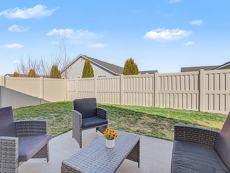 2742 W Balboa Dr — Photo 48
