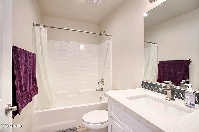 4422 N 14th St #1 — Photo 13