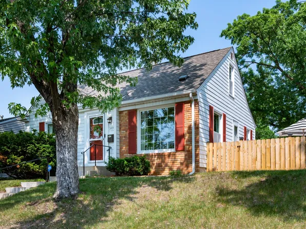 2805 Quebec Ave S, Saint Louis Park, MN 55426