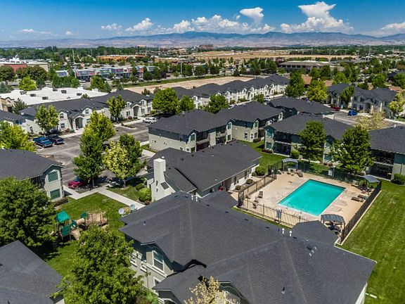 3rd image of 1805 E Overland Rd #4323