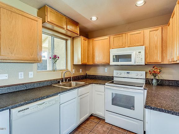 3rd image of 17202 N 16th Dr APT 1