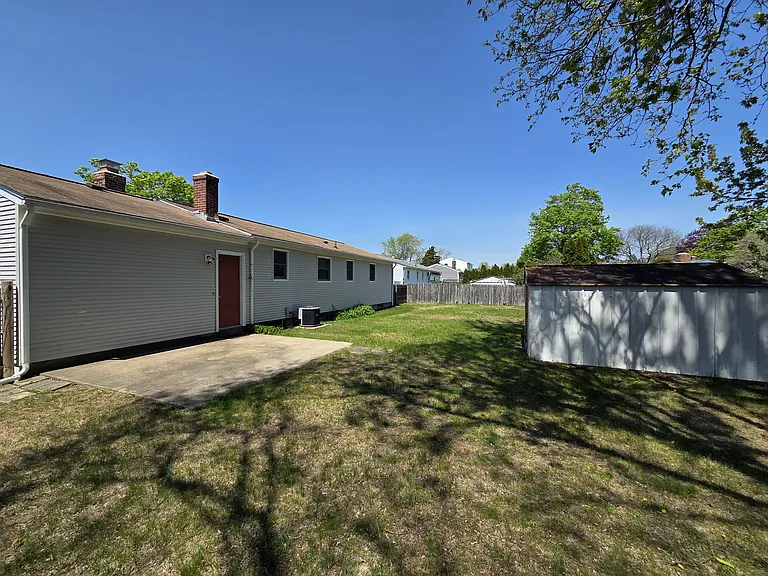 128 Moccasin Dr — Photo 6