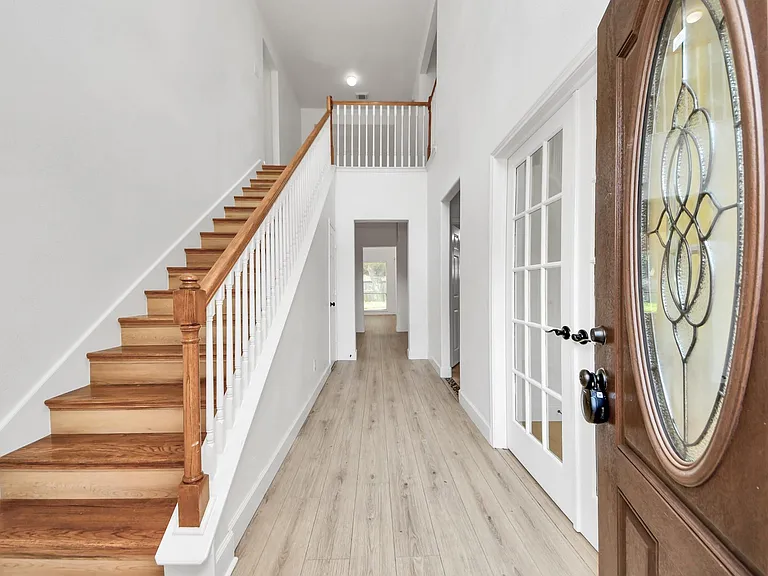 13515 Scarab Dr — Photo 2